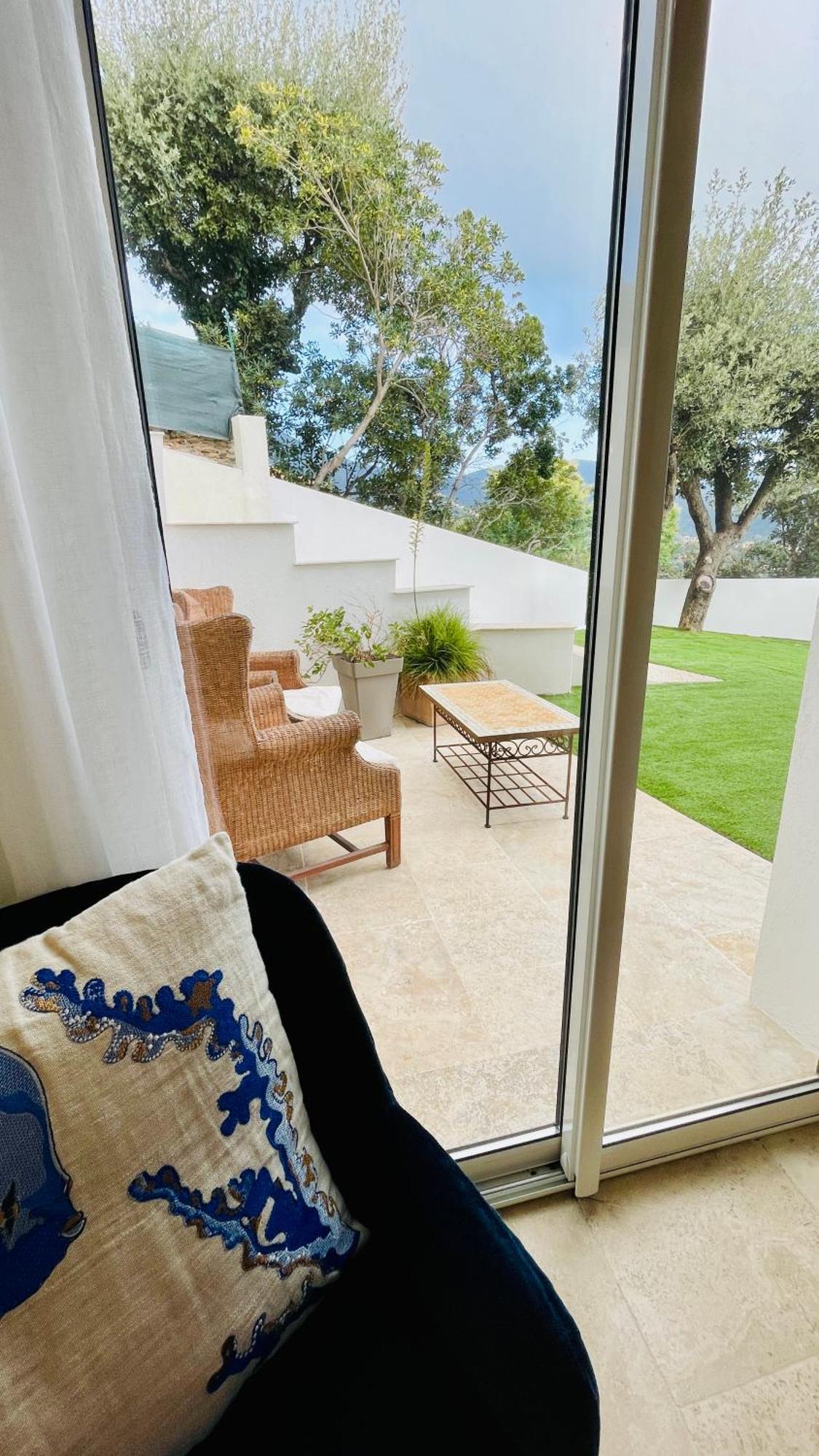 Villa Cacharelle Vue Mer Piscine 滨海卡瓦莱尔 外观 照片