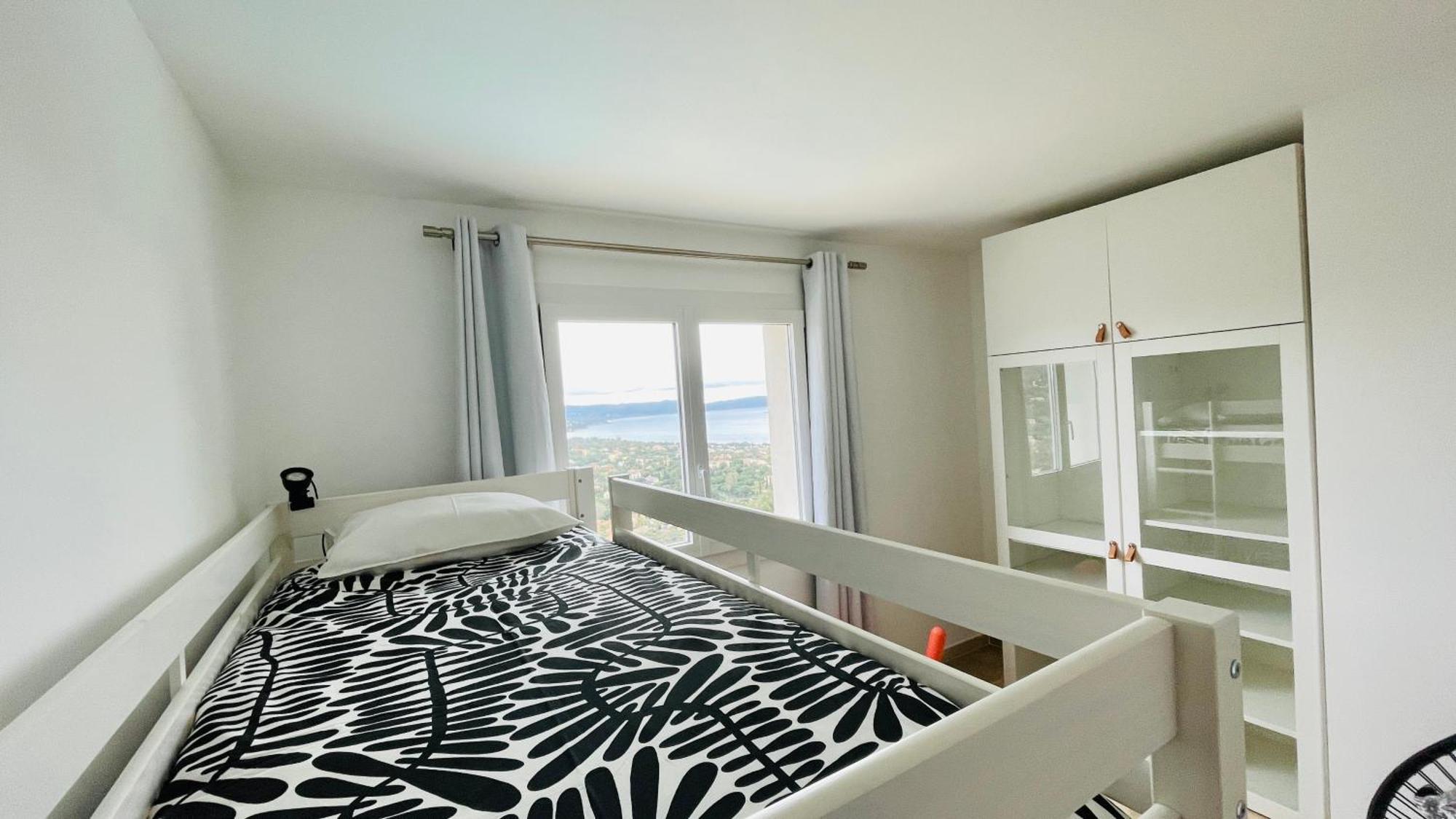 Villa Cacharelle Vue Mer Piscine 滨海卡瓦莱尔 外观 照片