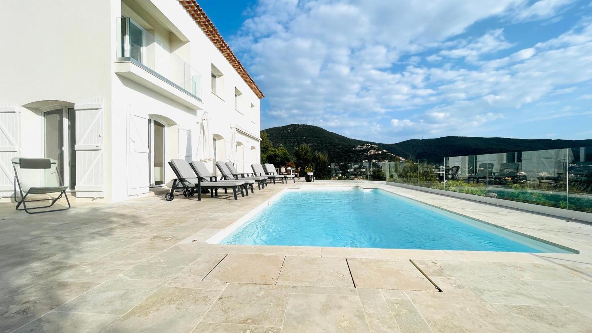 Villa Cacharelle Vue Mer Piscine 滨海卡瓦莱尔 外观 照片