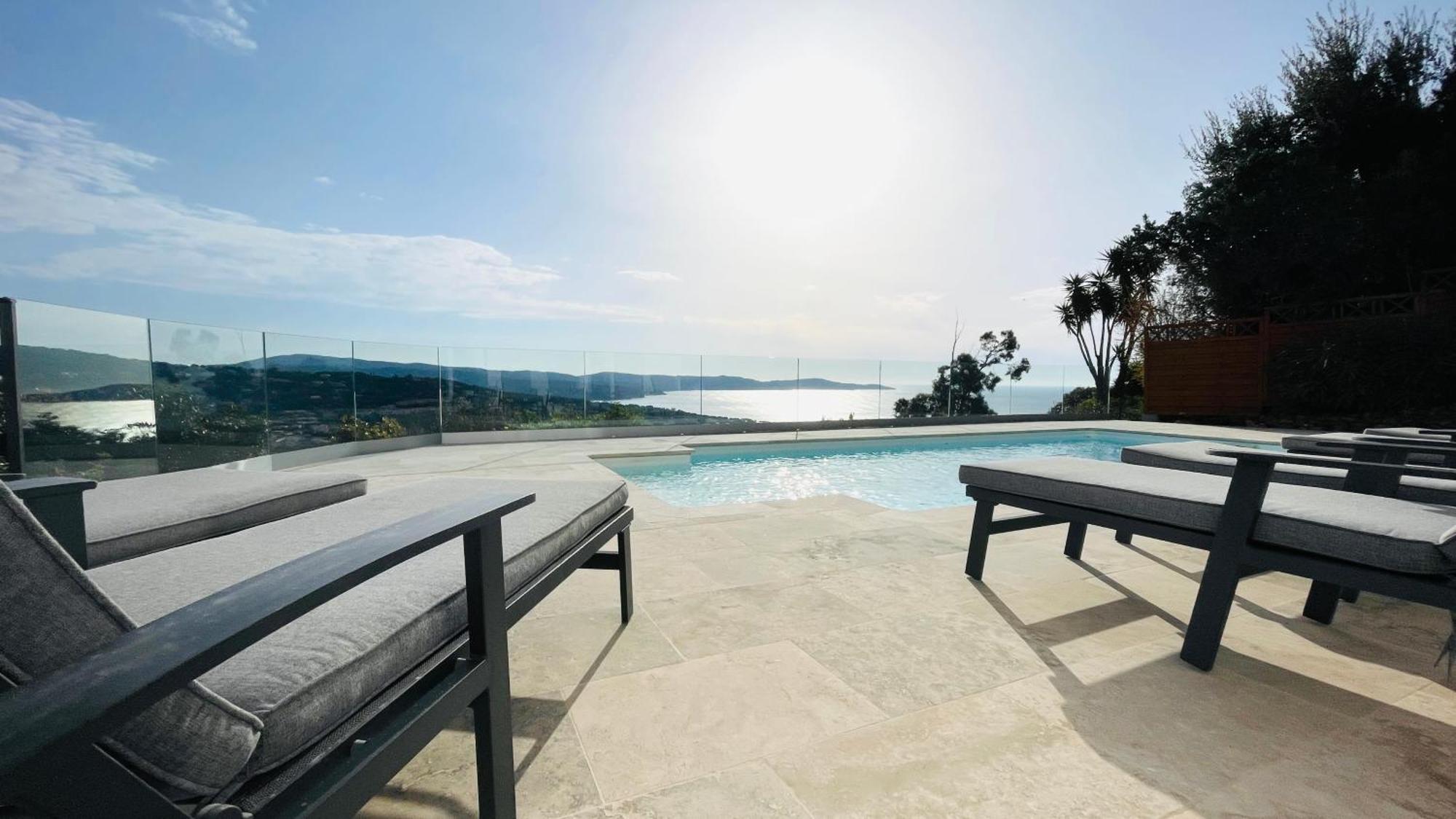 Villa Cacharelle Vue Mer Piscine 滨海卡瓦莱尔 外观 照片